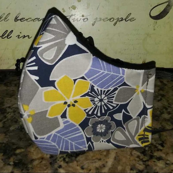 Mask - Picture 6 of 6